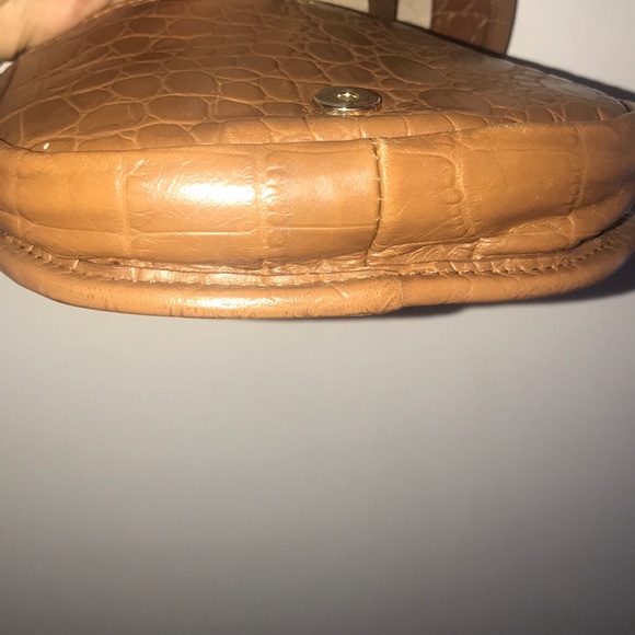 Authentic - Picture 7 of 8